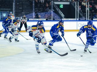 Frauen spielen in Dübendorf gegen Zug und auswärts gegen Ambri